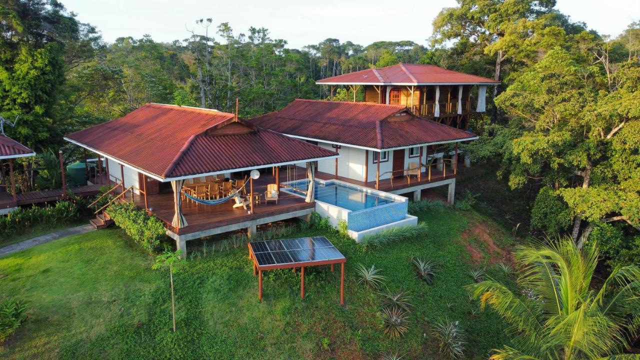 Casa Marlin Bed & Breakfast โบกัสทาวน์ ภายนอก รูปภาพ