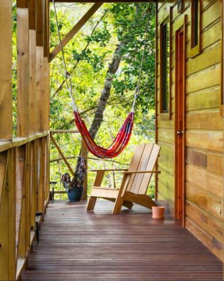Casa Marlin Bed & Breakfast โบกัสทาวน์ ภายนอก รูปภาพ